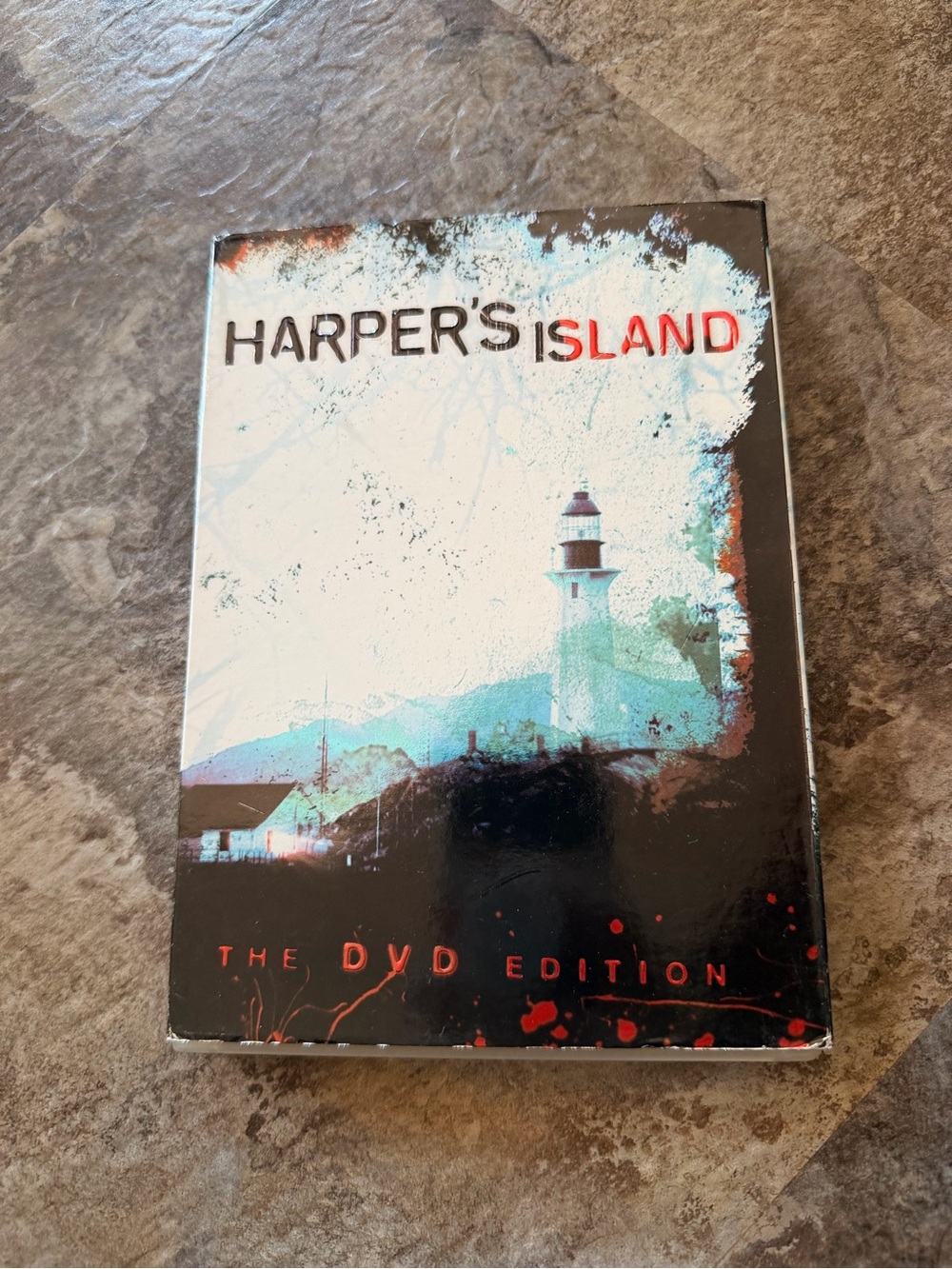 Harper's Island DVD Edition - White, Black & Red Artwork